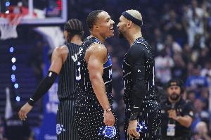 白巧克力:魔术新赛季的排名会高于76人 后者大概排第五或第六