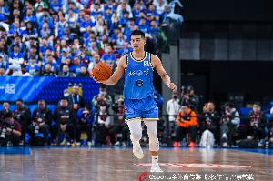 北京男篮官方:方硕将在新赛季暂别球队 前往长沙勇胜征战NBL联赛