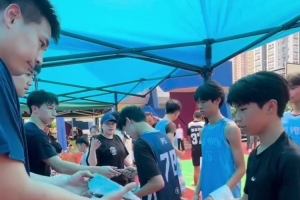 足球直播_足球比赛高清免费在线直播_足球无插件在线观看视频