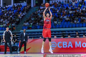 媒体人:NCAA只是徐昕的首选 不排除其它的留洋路径 他出去是好事