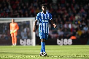 罗马诺:巴莱巴转会只需处理些小细节,关窗前曼联还会签左后卫