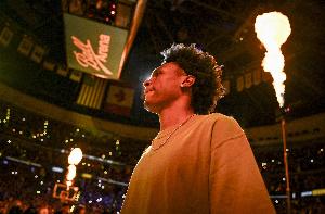 蜘蛛直播-免费无插件直播在线观看_蜘蛛直播nba免费高清现场直播