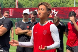韦世豪发言:听到大家喝倒彩非常伤心 会把奖杯奉献给球迷