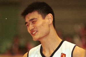 又是阿拉?上海队曾给NBA开条件 选姚明得掏钱找平替外援&建场馆