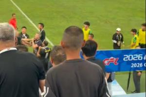 国安主帅:对手教练席中有人锁我喉,我可以反击但我没有