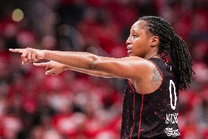 创造历史!凯尔希·米切尔单赛季得分突破1000+ WNBA历史首位后卫