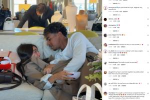 着迷!亚马尔将女友压在沙发上,社媒评论对方:多么绝美的女人…
