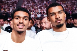 劲球直播-足球赛事直播-篮球赛事直播-NBA|CBA|英超直播