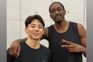 日本行圆满结束!杰伦·威廉姆斯在社交媒体晒出与河村勇辉的合照