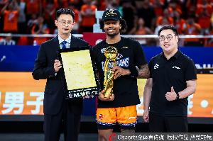 上赛季总决赛MVP!上海队记:古德温最快明天完成注册
